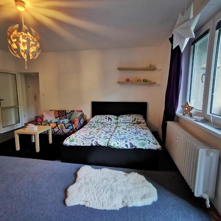 Ferienwohnung Cely Apartman Podlesi 54M2 S Dvema Balkony A S Novou Manzelskou Posteli, Zatim Neni Na Fotkach Brünn Exterior foto