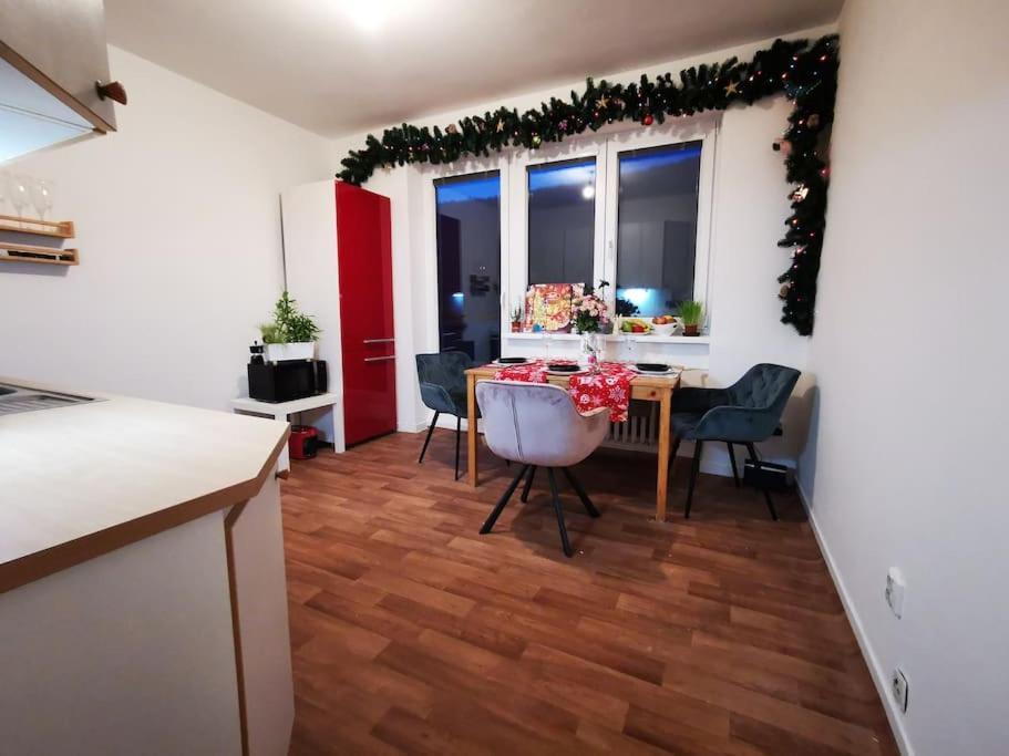 Ferienwohnung Cely Apartman Podlesi 54M2 S Dvema Balkony A S Novou Manzelskou Posteli, Zatim Neni Na Fotkach Brünn Exterior foto