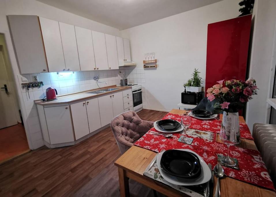 Ferienwohnung Cely Apartman Podlesi 54M2 S Dvema Balkony A S Novou Manzelskou Posteli, Zatim Neni Na Fotkach Brünn Exterior foto
